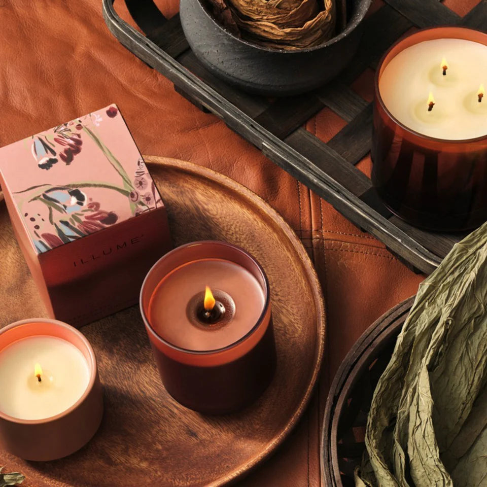 Terra Tabac Statement Glass Candle